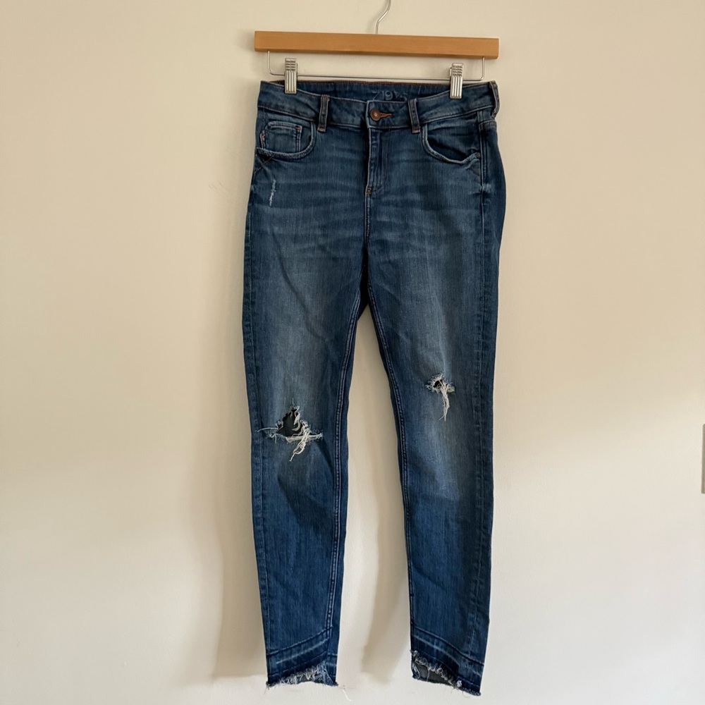 Zara Z1975 Distressed Denim Diagonal Raw Hem Skinny Jeans Size 4